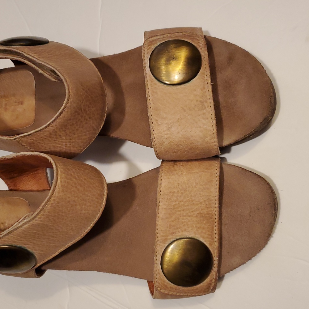 Taos Tan Carousel 3 Wedge Sandals Size 5/5.5 - Picture 6 of 10